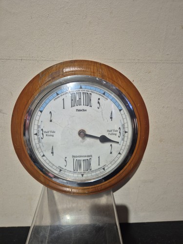 Tide clock round wooden - clock,